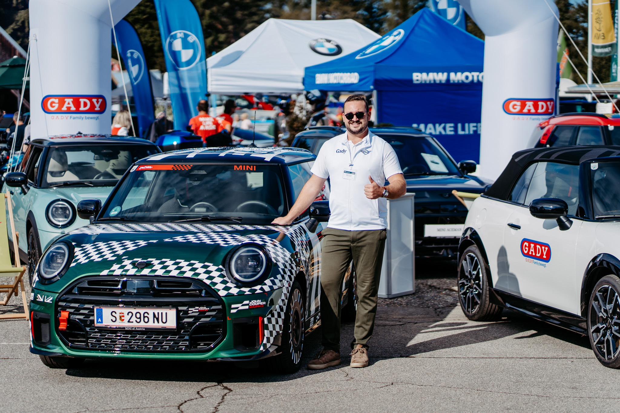 Trachten-MINI beim 117. Gady Markt
